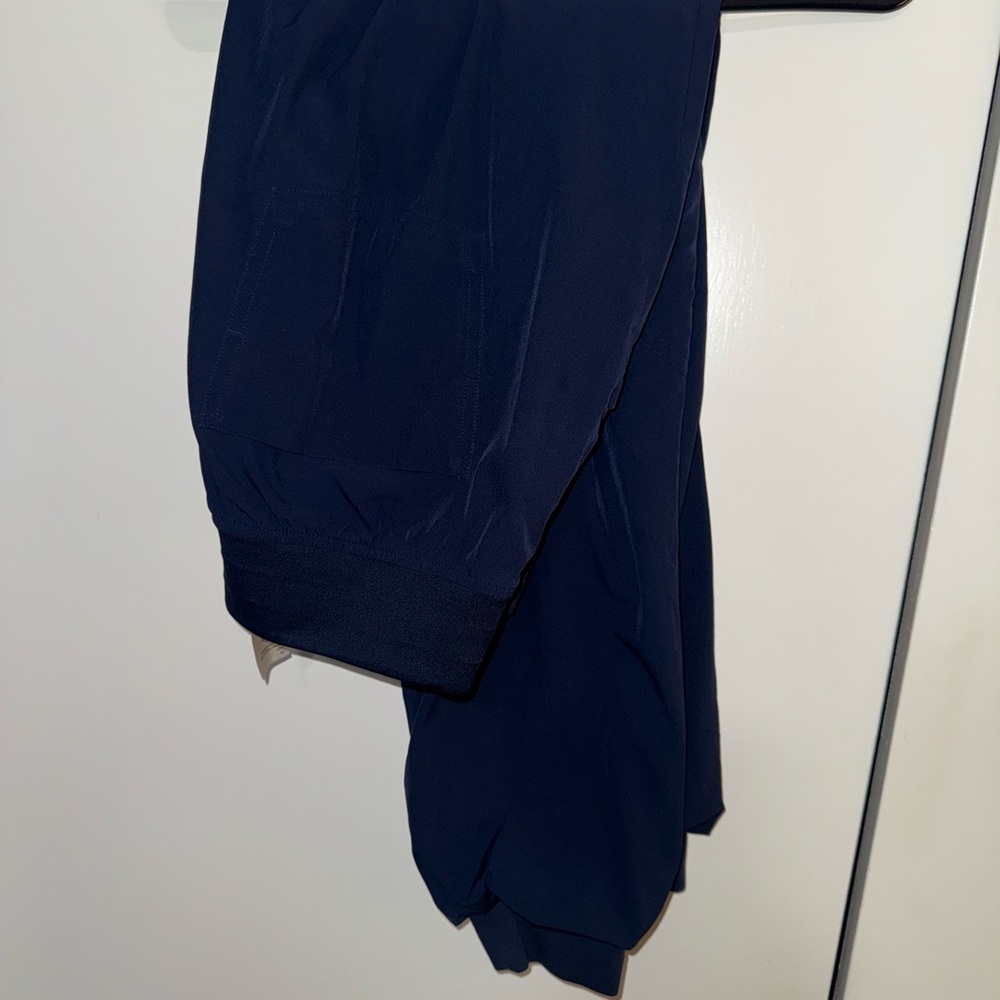 Figs Navy scrub set
